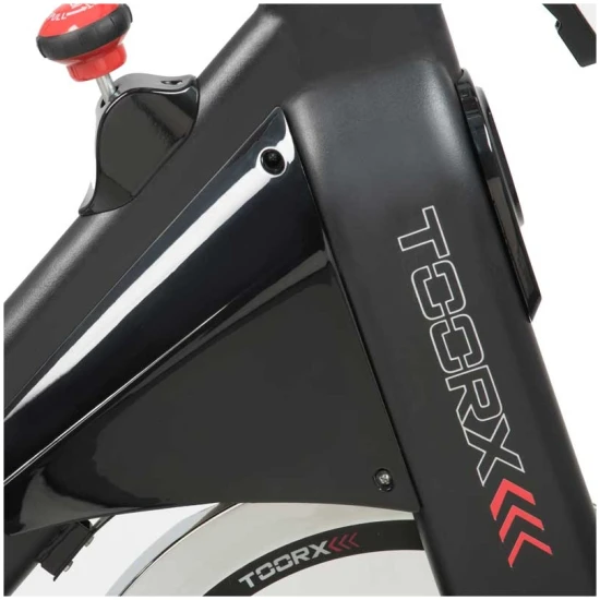 Ποδήλατο Gym Bike με Ζώνη Στήθους SRX-100 Chrono Toorx - Gym Bike με ζώνη στήθους για υψηλής έντασης προπονήσεις! Τροχός βάρους 26kg&nbsp;και μετάδοση κίνησης με ιμάντα και&nbsp;σταθερό γρανάζι. Σύστημα αντίστασης με τακάκια.