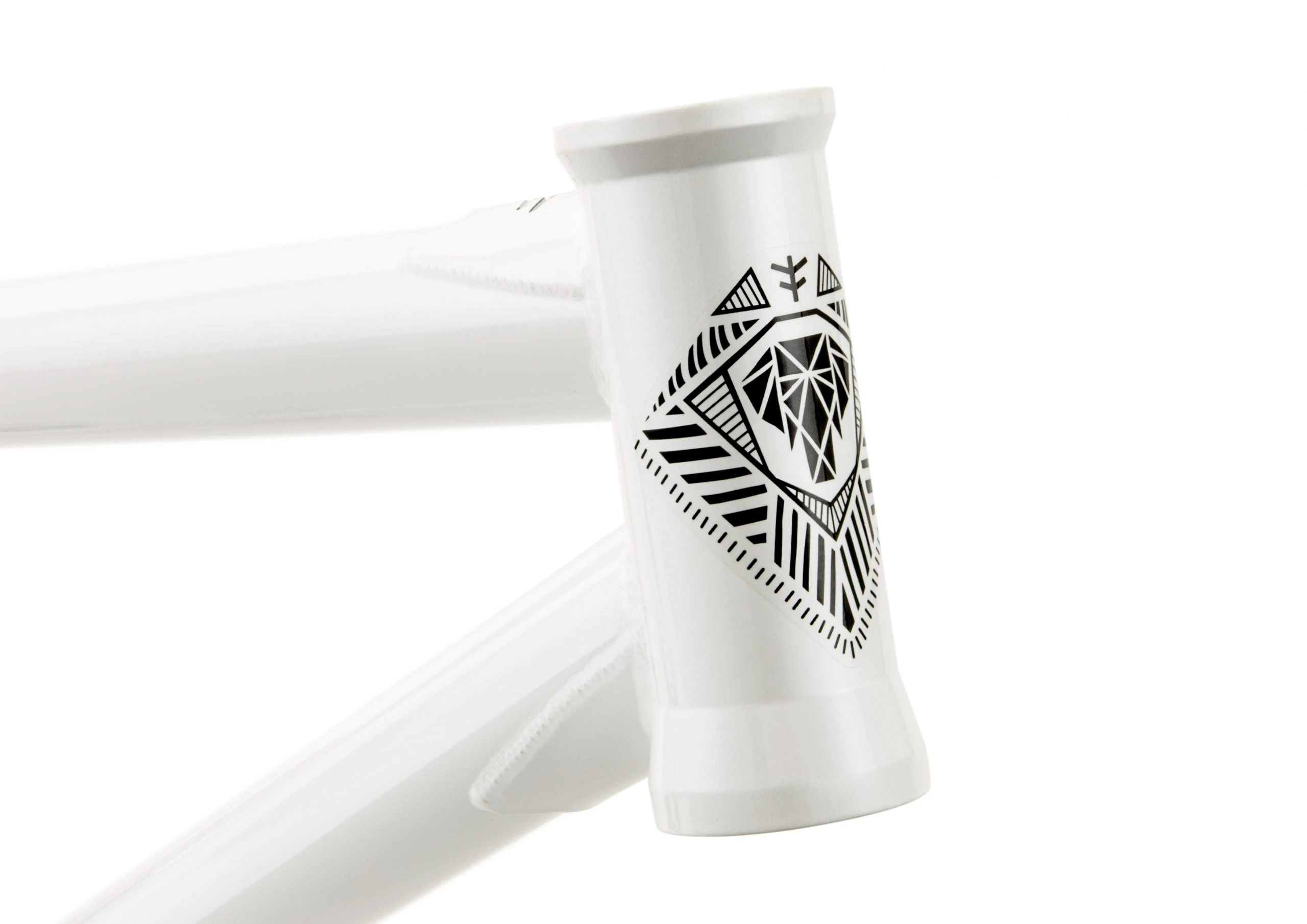 SAVANNA_FRAME_GLOSS_PEARL_WHITE_detail_1-scaled-1.jpg