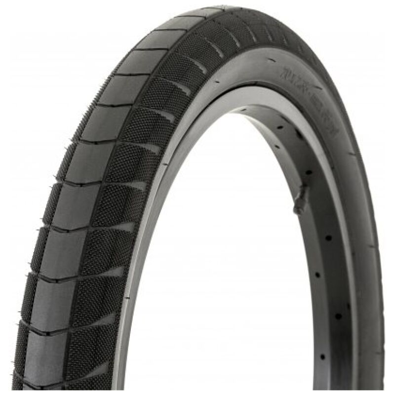 plast-trebol-black-2.jpg
