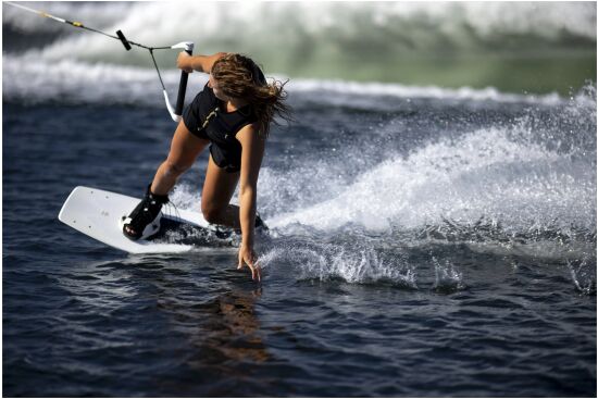 RONIX_QUARTER_TIL_LADIE_WAKEBOARD