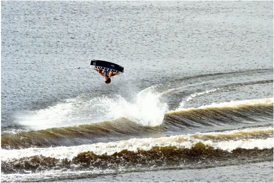 RONIX_SUPREME_WAKEBOARD_2023