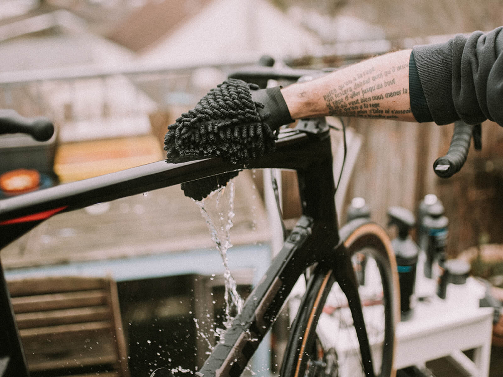 dynamic-bike-care-microfaserhandschuh_1-ZOURBAKISPROSHOP