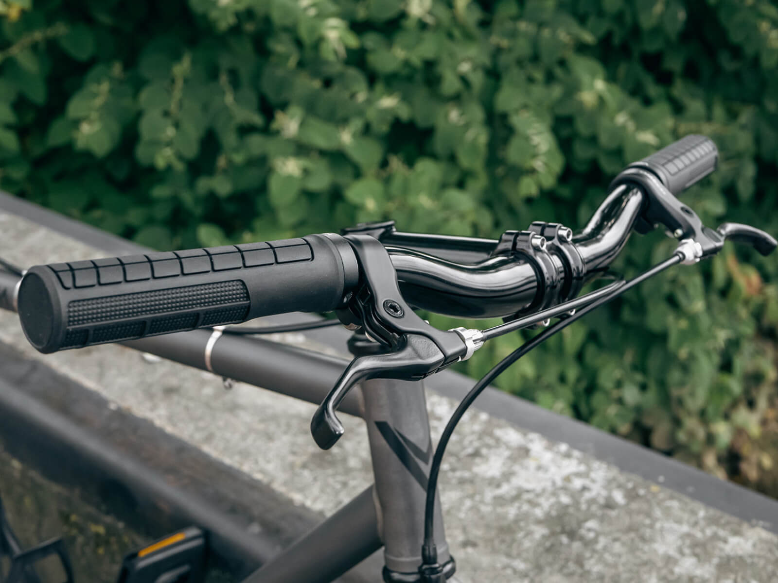 voxom-fahrradgriffe-lock-on-gr24_1-zourbakisprshop