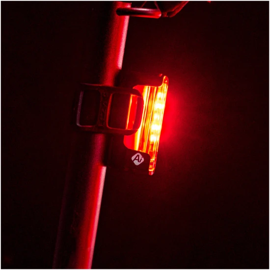 lezyne-strip-pro-ai-alert-400-_1
