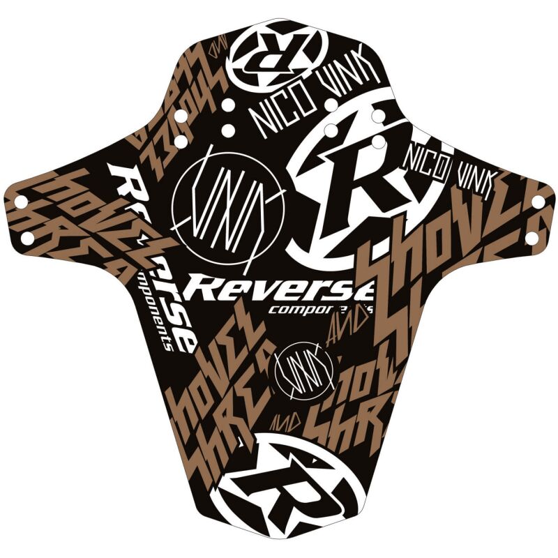 reverse-reverse-mudfender-nico-vink-stickerbomb_2