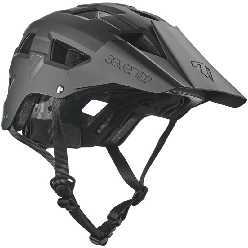 7idp-helm-m5_2tHN64Asbl8LkT