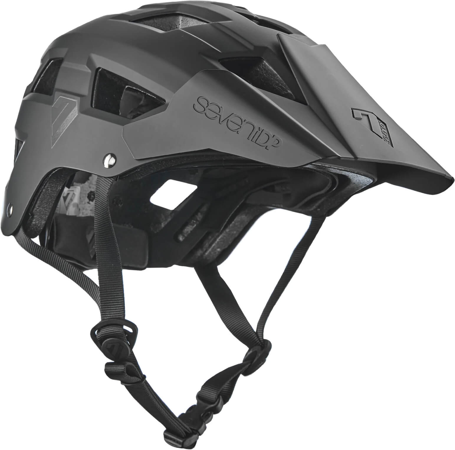 7idp-helm-m5_2tHN64Asbl8LkT