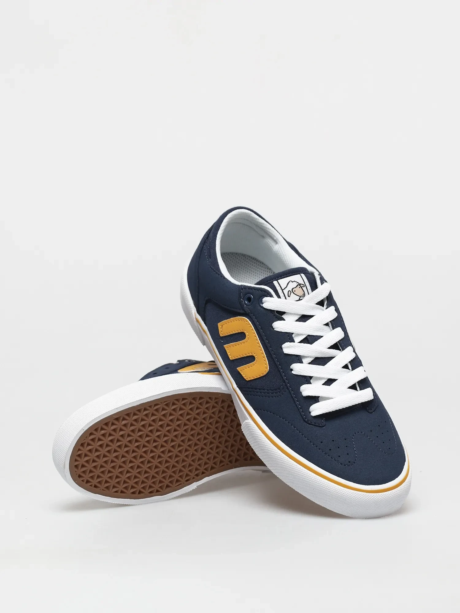 ETNIES(2)