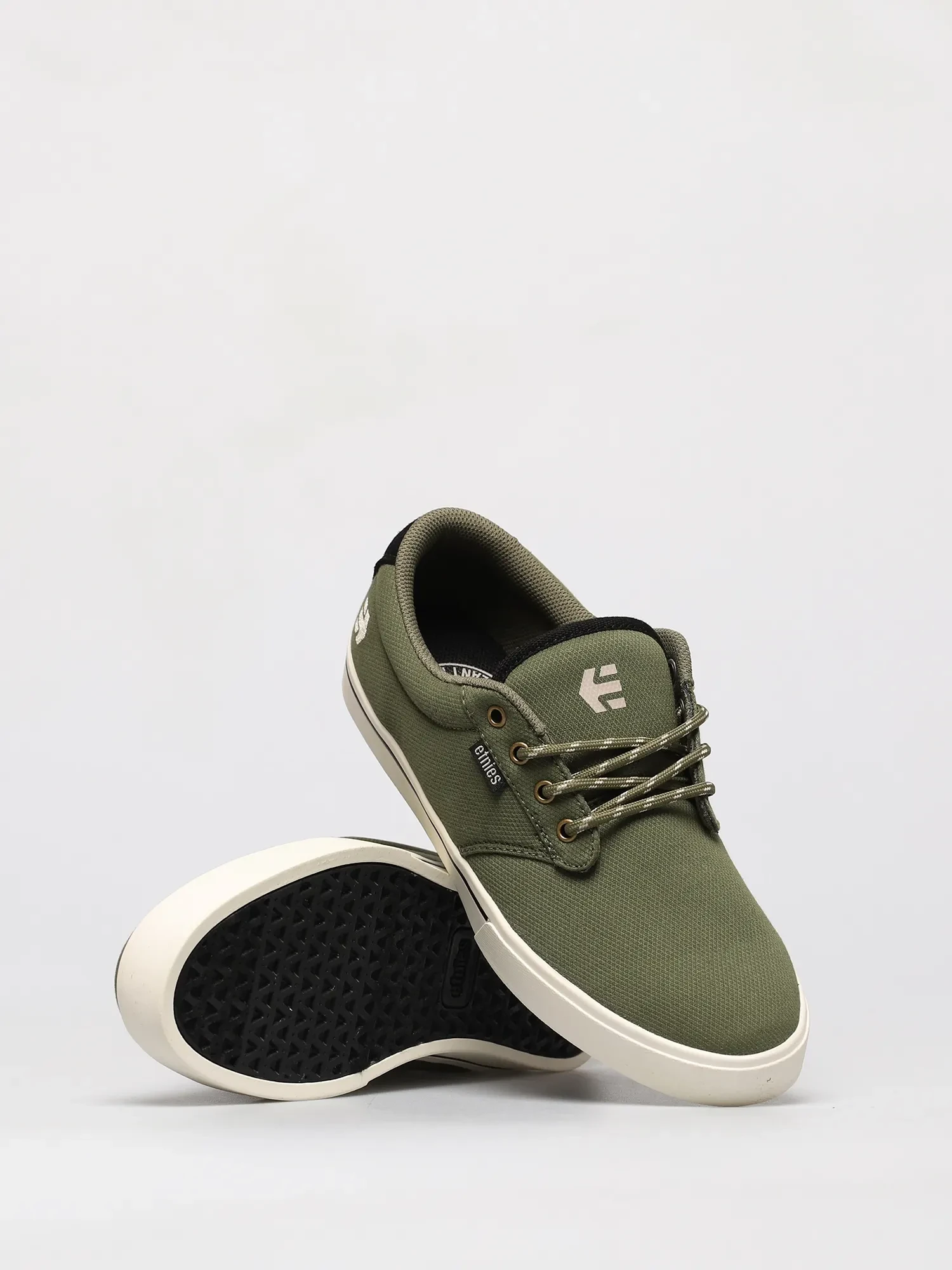 ETNIES(2)